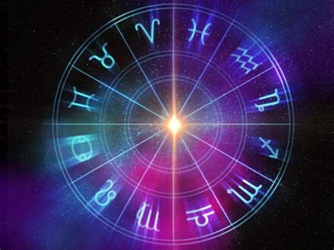 Vastu Tips : इन 8 आदतों से घर में आती है दरिद्रता, तुरंत छोड़ें | Vastu ...