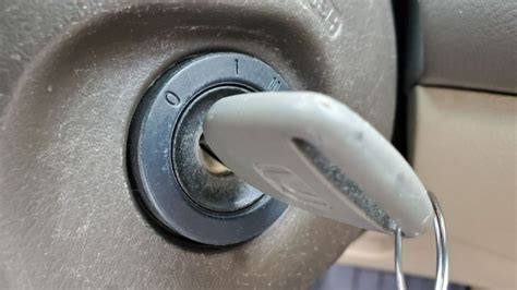 How to Program a 03 Honda Element Key Remote 的图像结果