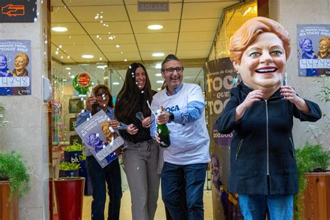 La Grossa de Cap d'Any, el 44748, cau a Reus