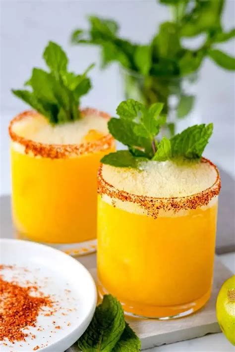 Signature Wedding Drink Ideas: Stylish Sips For Your Celebration
