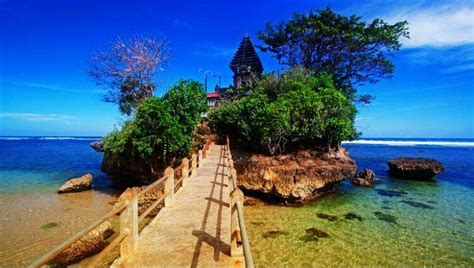 https://1.bp.blogspot.com/-T4oa07_zUtc/We61_yUwzMI/AAAAAAAAEUs/Qocoef-unPMVSEU9urGuyeeu6-9Di5UnACLcBGAs/s1600/Tempat%2BWisata%2Bdi%2BMalang.jpg