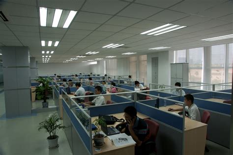 上海办公室简易装修可以找专业的团队进行设计