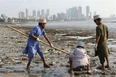 18 Images Show How This 21-YO Inspired Mumbaikars To Clean Up 1000 ...