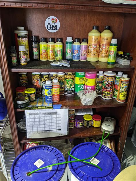 Feed me, Seymour! : r/cannabiscultivation