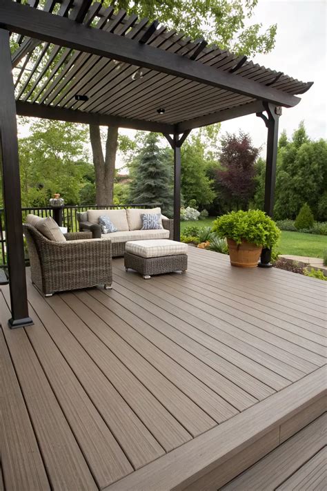 15+ Inspiring Composite Deck Ideas for Your Home in 2025 | Patio deck ...