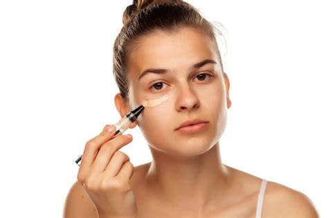 How to Get Rid of Dark Circles: Causes, Remedies & Treatments ...