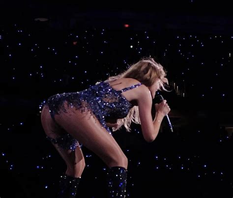 Wanna eat Taylor Swift’s ass : r/jerkofftoceleb