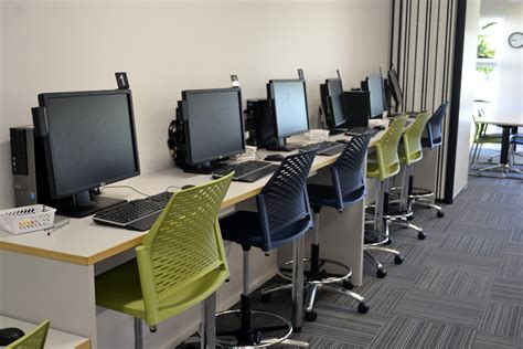 Computer Building Bench 的图像结果