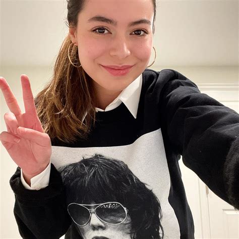 Miranda Cosgrove (onlyfanssz) Nude OnlyFans Leaks (32 Photos) | #TheFappening