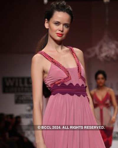 A model presents a creation by designer Ranna Gill on Day 2 of Wills ...