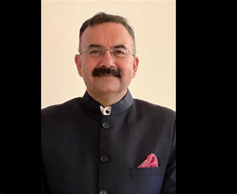 1990 बैच के इस IRS अफसर ने संभाली हरियाणा राज्य चुनाव आयुक्त की ...