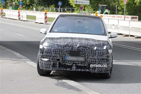 2025 BMW iX Facelift Spotted for the First Time!