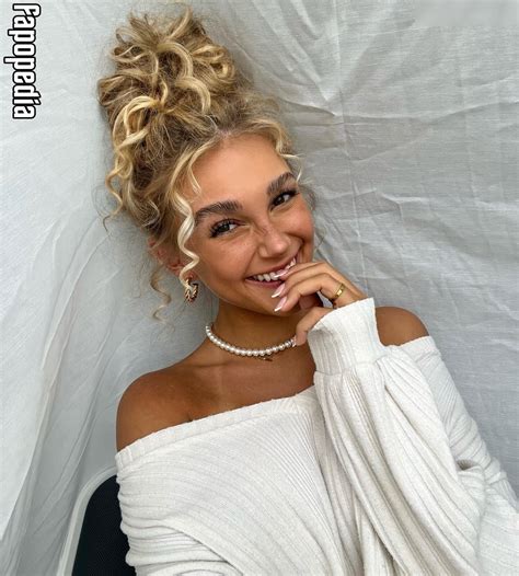 Lara Spengler Nude Leaks - Photo #5975314 - Fapopedia