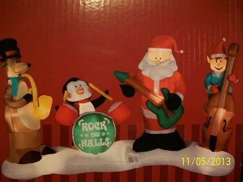 10 Ft Wide Musical and Animated LED Lighted Airblown Inflatable Santa's ...