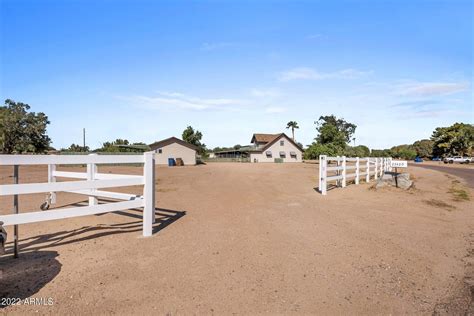 Horse Property with guest quarters for Sale - 2 Acre Ho