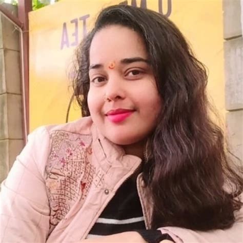 Surabhi - Lucknow,Uttar Pradesh : Graduate from university of lucknow ...