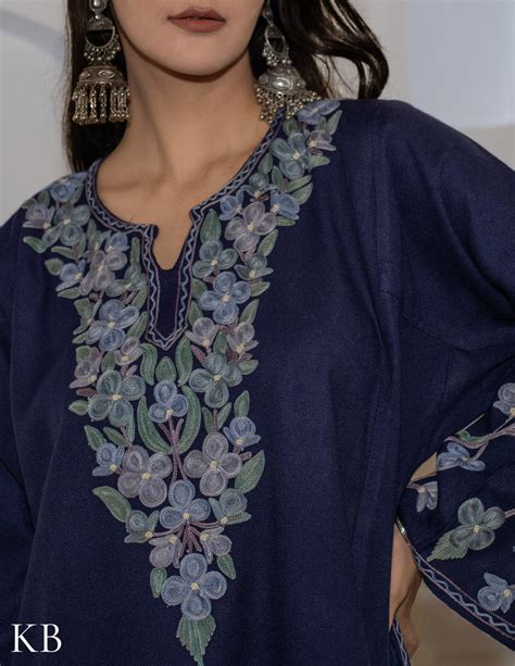 Buy Kashmiri Phirans Online | Kashmir Dress Online | Kashmirbox ...