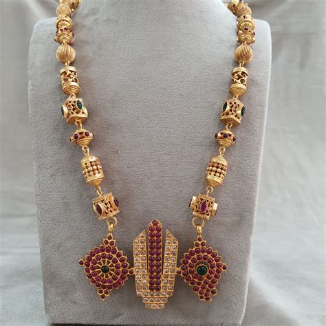 Shanku Chakra Nama Pendant Set with Chain – Maayakriya
