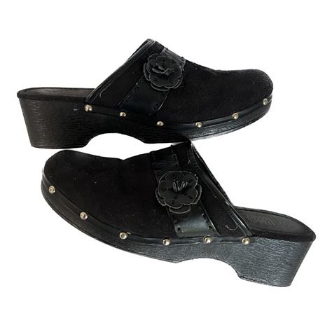 the cutest y2k black suede clogs by faded... - Depop