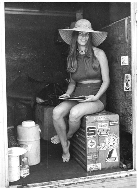 Pam Hardy Bra Size | Jungle Pam Hardy- Bio, Age, Height, Husband, Marriage, Net worth – HADBVK