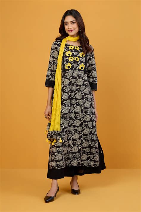 Midnight Marigolds Long Kurta With Yoke & Slit - maati crafts