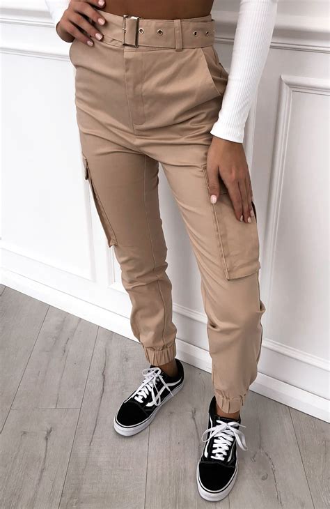 Pin by Fishing 🎣 on tan | Cargo pants women, Cargo pants outfit, White ...