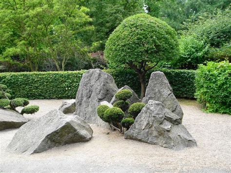 16 Simple Japanese Rock Garden Ideas You Should Look | SharonSable
