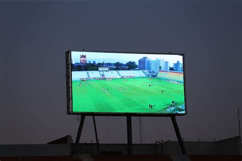 Inauguraron moderno tablero electrónico en el estadio Domingo Burgueño ...