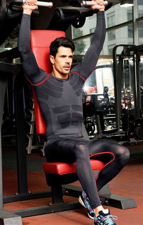 Sports Outfit 的图像结果