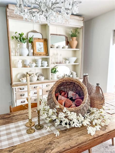 7 Easy Tips for Everyday Kitchen Table Centerpiece Ideas - Robyn's ...