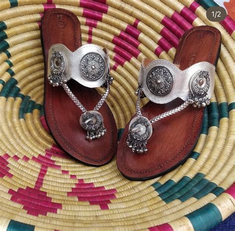 Buy Punjabi Jutti For Ladies | Juttis for Women Online- Jutties Maker