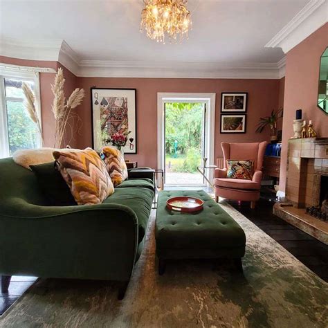 What Color Walls Go With Emerald Green Couch Living Room Ideas ...