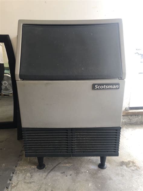 Scotsman Restaurant Ice Maker - AFE424A-1A for Sale in Long Beach, CA ...