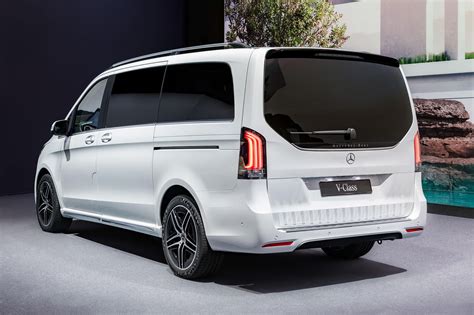 Mercedes-Benz shows off its updated mid-sized van range | CarExpert
