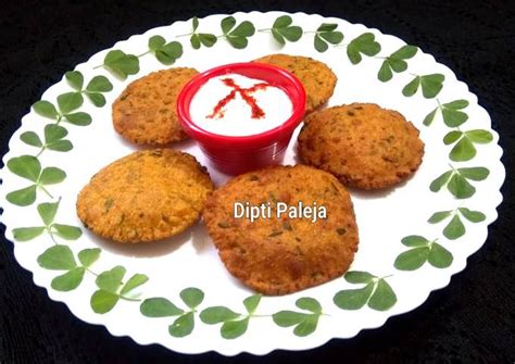 Bajra Methi Puri Recipe by Dipti Paleja - Cookpad