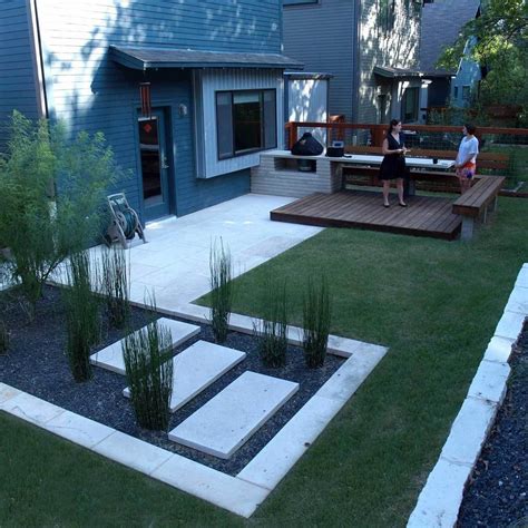Modern Backyard Patio Design