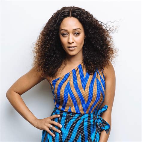 The Untold Truth About Tia Mowry's Brother Tavior Mowry