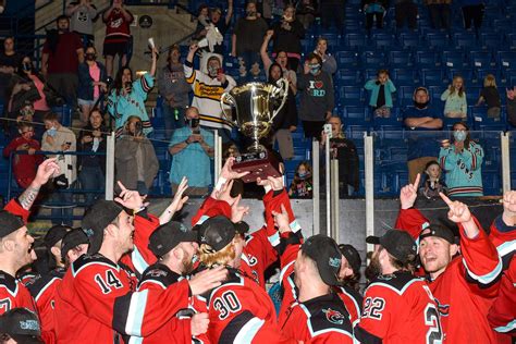 Columbus River Dragons hockey wins FPHL championship | Columbus Ledger ...