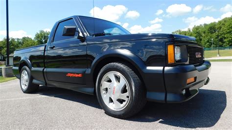 1991 GMC Syclone Pickup at Chicago 2022 as F207 - Mecum Auctions