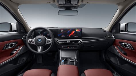 2022 3 Series Interior
