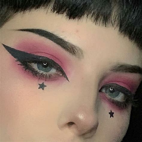 emo alt makeup