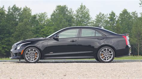 2017 Cadillac ATS-V Review: Achieving Oversized Ambitions