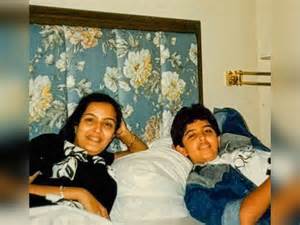 Sunaina Roshan shares unseen throwback pic of Hrithik Roshan from his ...