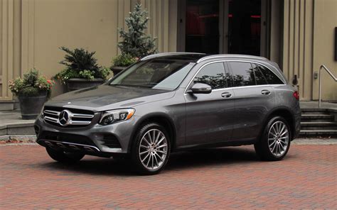 SUV Review: 2017 Mercedes-Benz GLC 300 4Matic | Driving