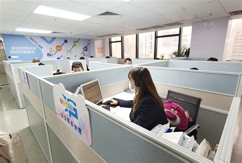 “12345”市民热线设立15个专席 上海进一步优化在线为企帮办服务