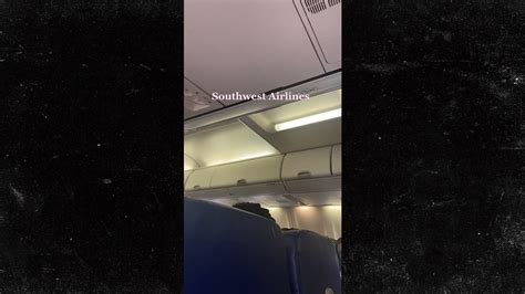 Pilot Threatens To End Flight After Nudes AirDrop To Passengers