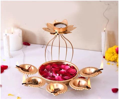 Iron Golden Tealight Candle Holder Manufacturer, Supplier from Moradabad