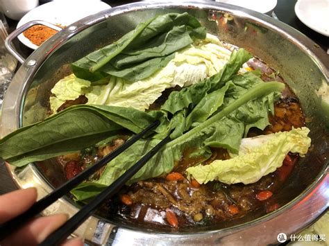 在菏泽饭店吃饭，使用餐具不再烫一下_山东频道_凤凰网