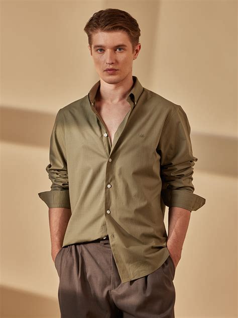 Buy Aldeno Men Regular Fit Solid Olive green Cotton Shirt (MORP)