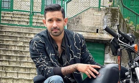 'Forensic' director Vishal Furia praises Vikrant Massey: 'He is a very ...